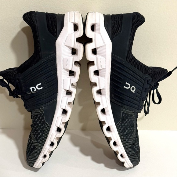 On Cloud Cloudswift Women’s Running Shoes Sneakers Lace Up Size 9 Black Athletic - Picture 6 of 16